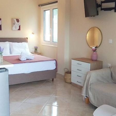 Elena Roza Apartment Месонґі Екстер'єр фото